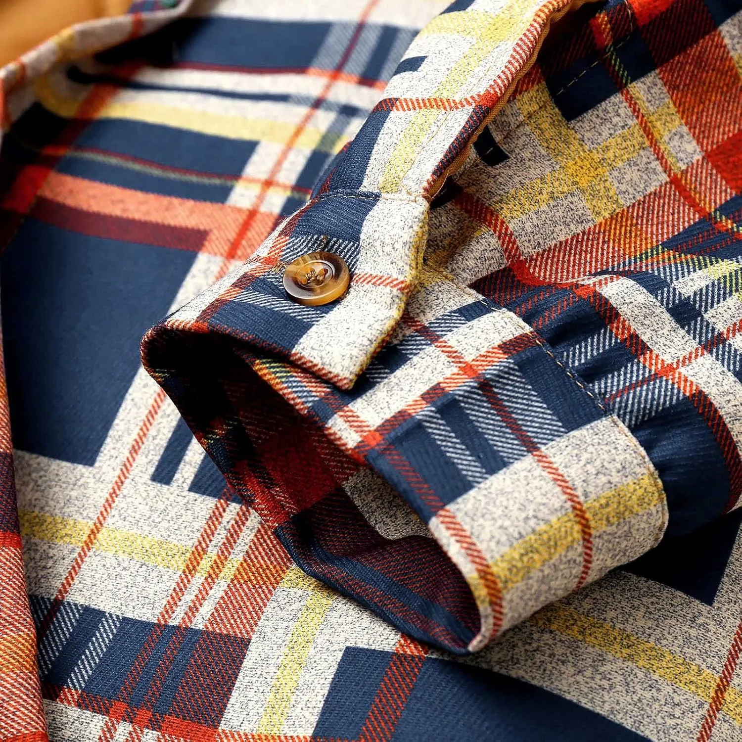 Alalaso Men's Quilted Lined Flannel Hooded Shirt Jacket, Soft Long Sleeve Outdoor Plaid Shirt Jackets
