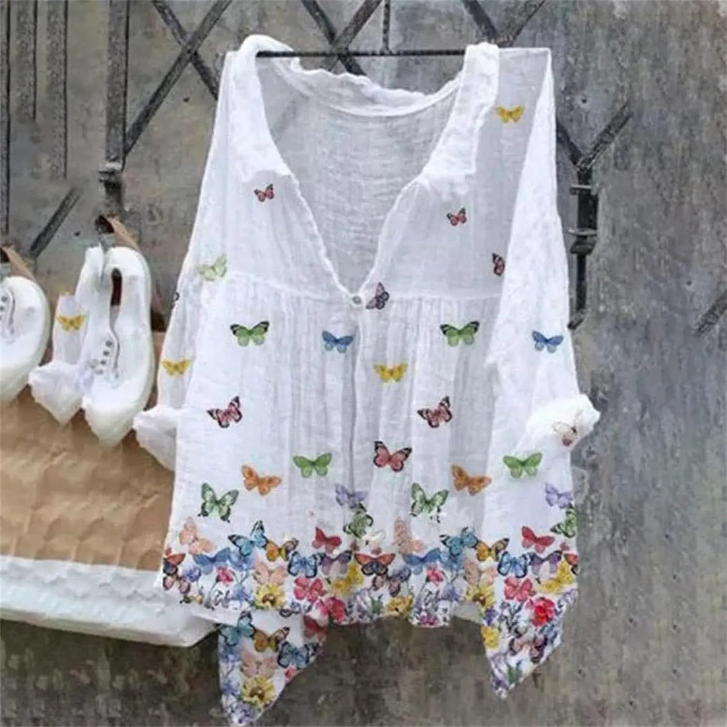 Boho Blouses for Women Plus Size Linen 3/4 Sleeve Button Up V-Neck Boxy Tops Summer Loose Casual Vacation Beach Shirts Tops