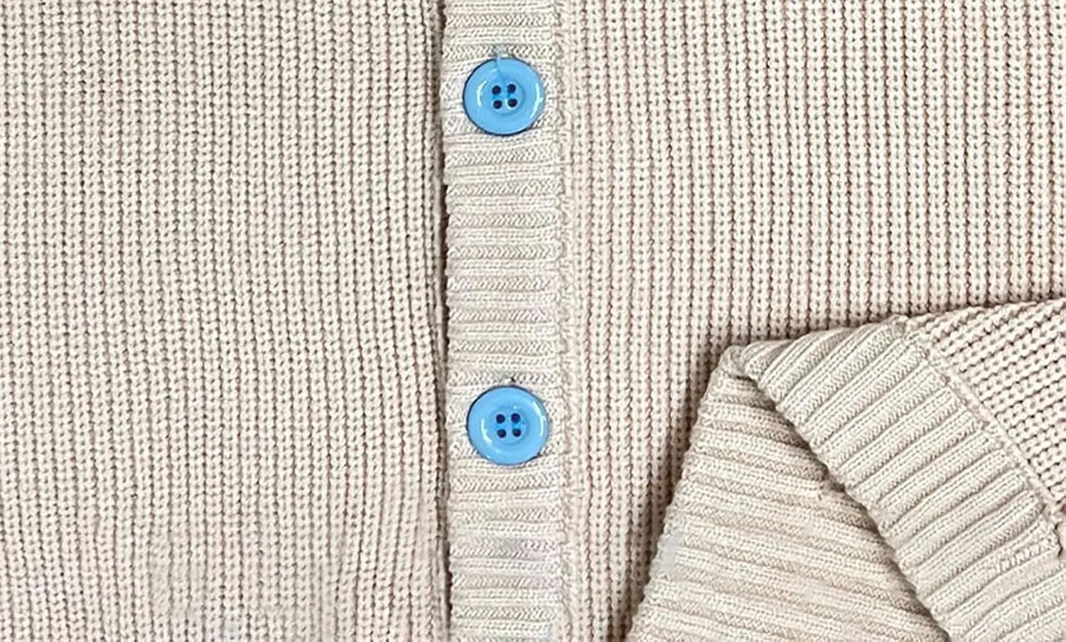CHARTOU Women Button Up Cable Knit Sweater Jacket Fall Color Block Short Knitted Cropped Cardigan Sweater Y2k Crop Top