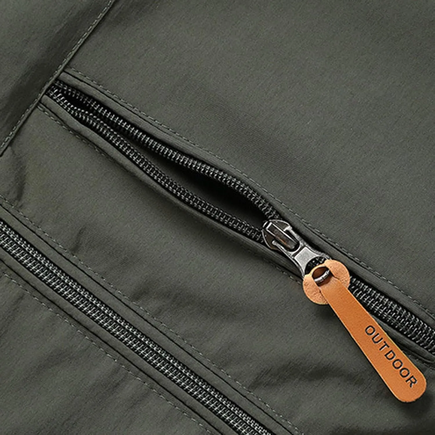 Men's Classic Windbreaker Jacket Lightweight Outdoor Hooded Jacket Travel Hiking Running Coats with Zipper Pockets